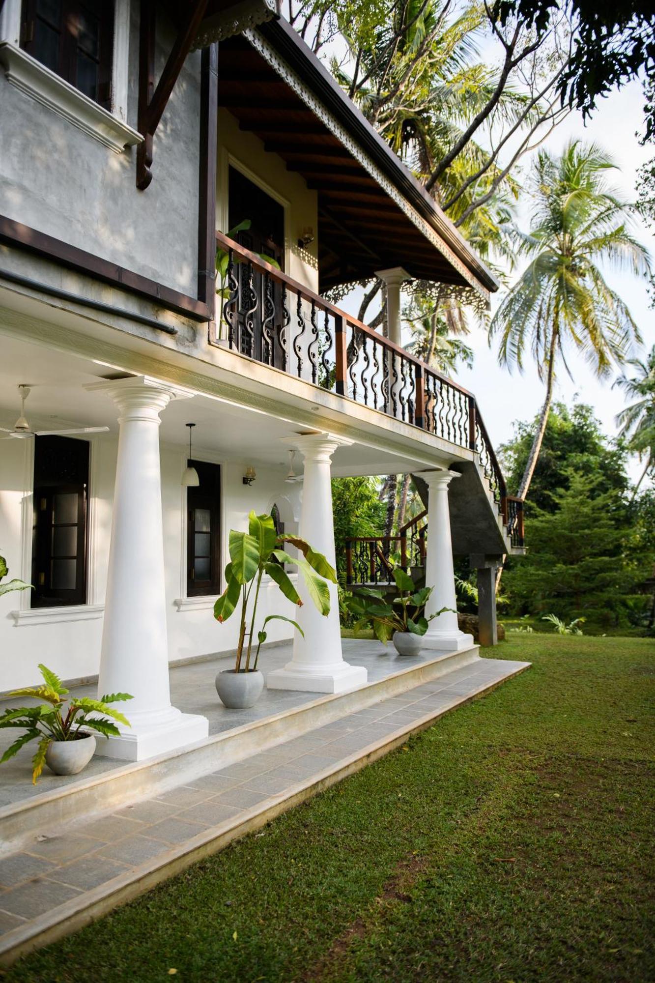 Hotel Roots Retreat Unawatuna Esterno foto