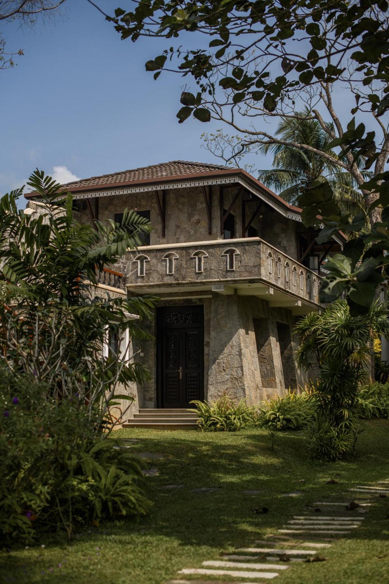 Hotel Roots Retreat Unawatuna Esterno foto