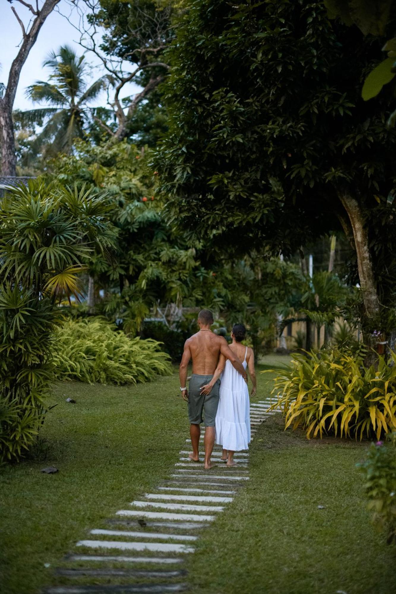 Hotel Roots Retreat Unawatuna Esterno foto